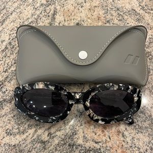 Le Specs sunglasses Meteor Amour Black smoke/quartz